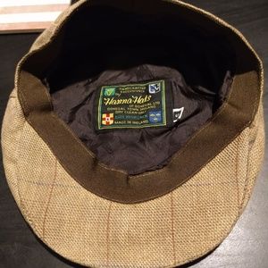 Sm Handcrafted Linen imported Pinch Cap